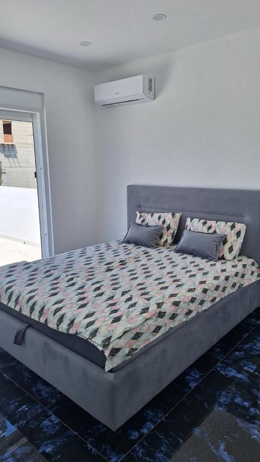 Montebello Inn Apartments Ulcinj Ngoại thất bức ảnh