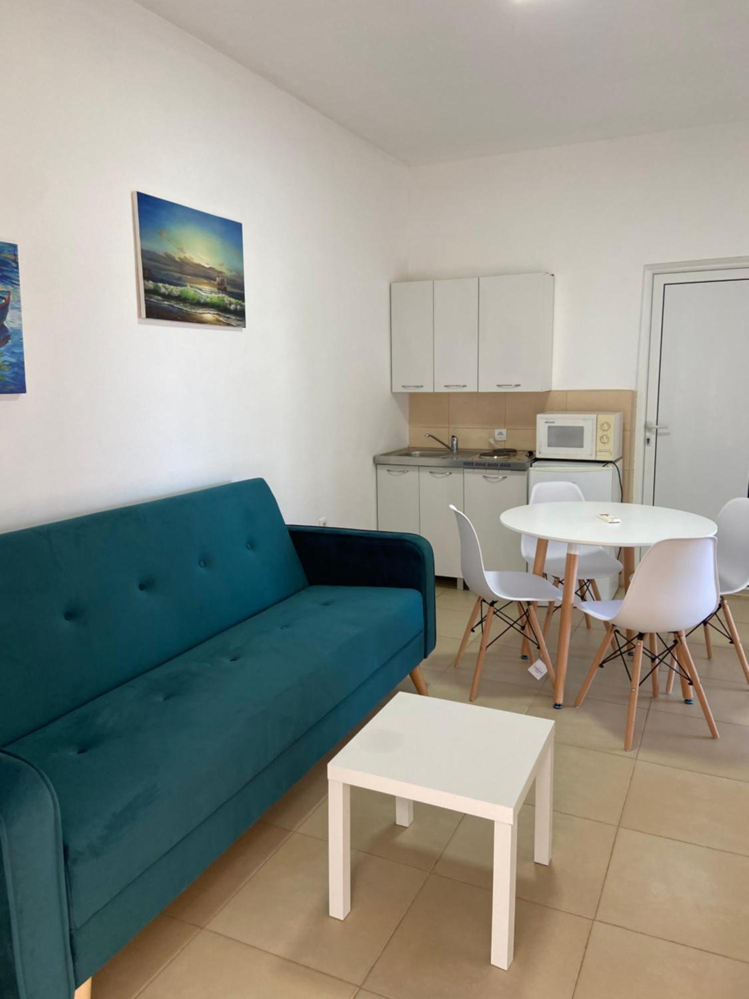 Montebello Inn Apartments Ulcinj Ngoại thất bức ảnh