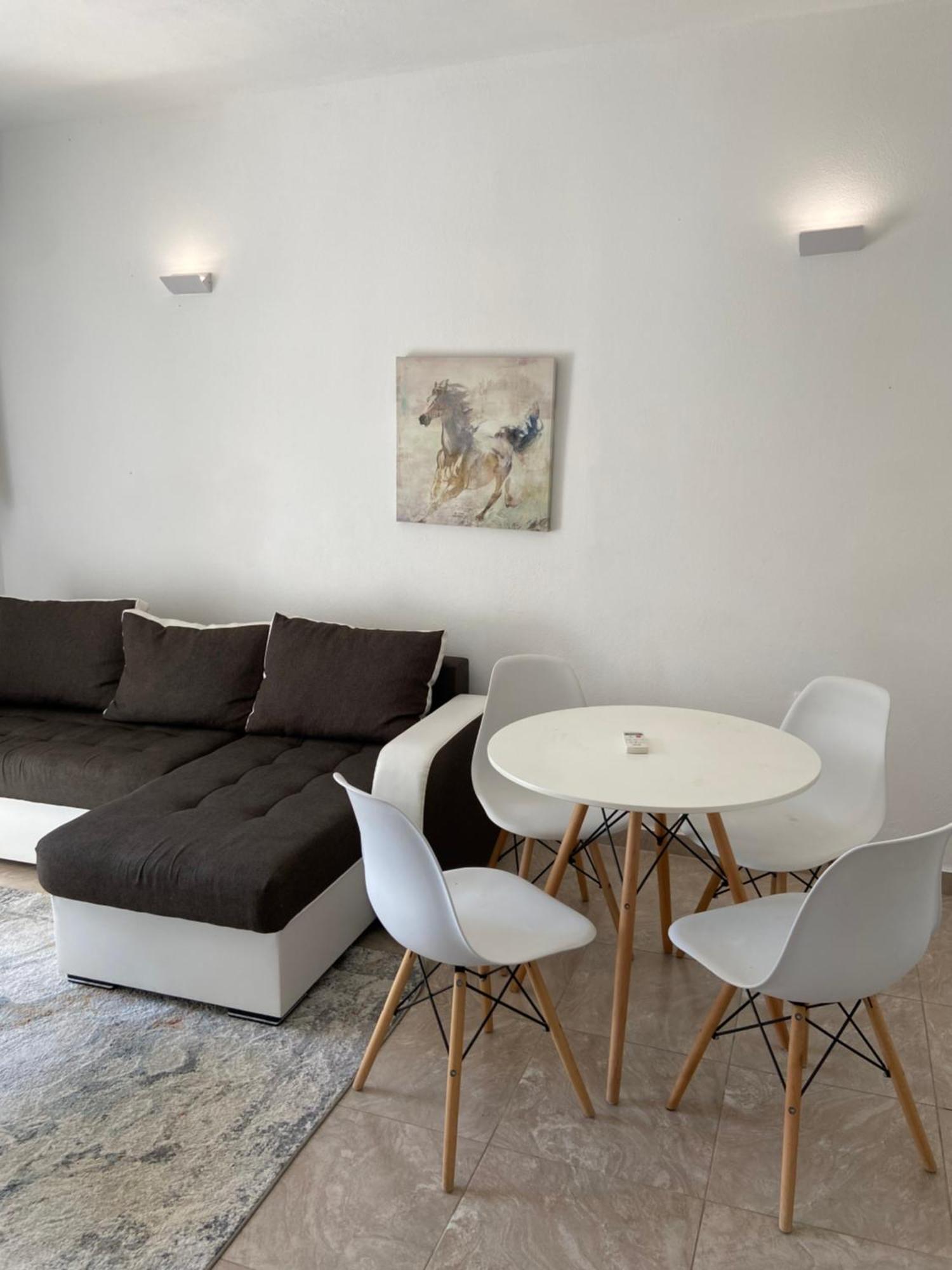 Montebello Inn Apartments Ulcinj Ngoại thất bức ảnh