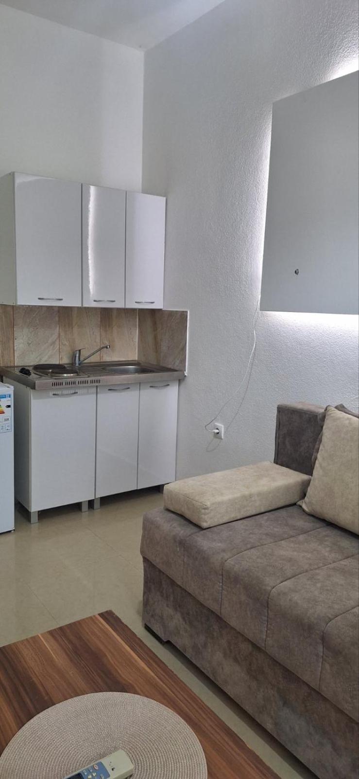 Montebello Inn Apartments Ulcinj Ngoại thất bức ảnh